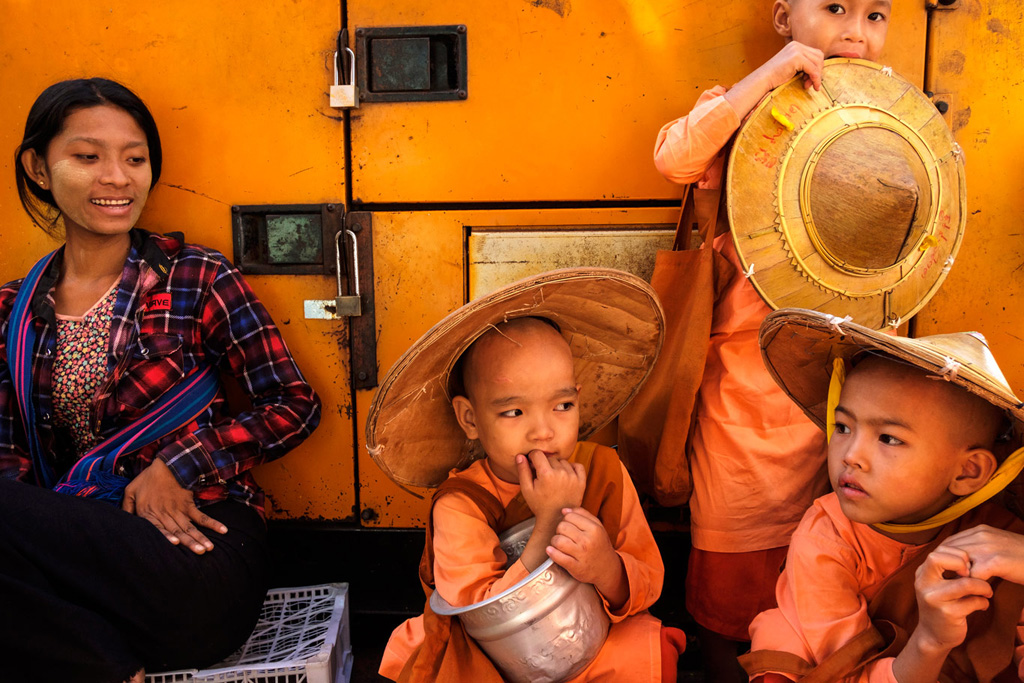 novices-Yangon.jpg
